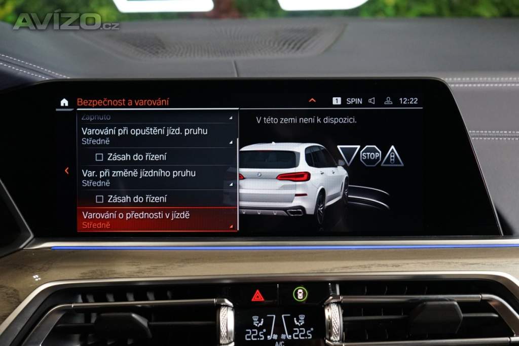 Foto inzerátu BMW X5 M50d*xDRIVE*VZDUCH*MASÁŽ*360*H