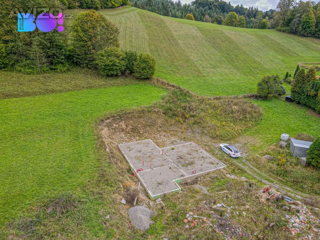 Foto inzerátu Prodej stavebního pozemku se základovou deskou a projektem, 4 560 m², Hanušovice