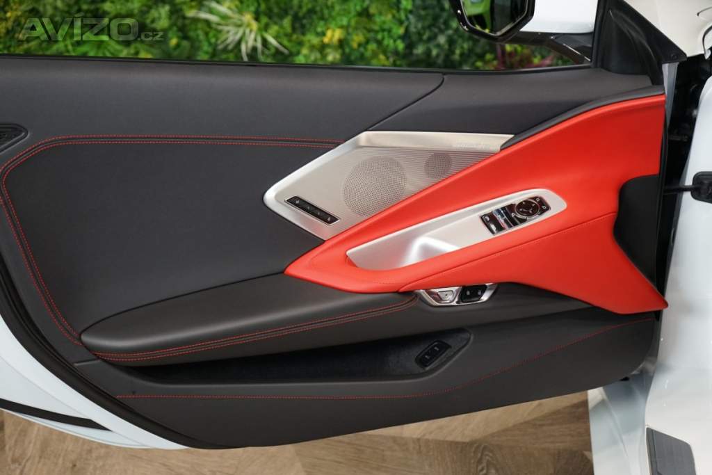 Foto inzerátu Chevrolet Corvette C8*STINGRAY*Z51*BOSE*3LT