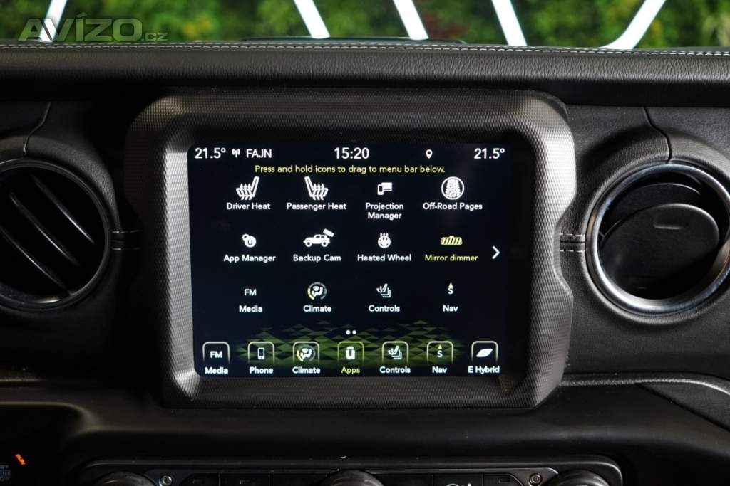 Foto inzerátu Jeep Wrangler UNLIMITED*SAHARA*4Xe*HYBRID*CZ