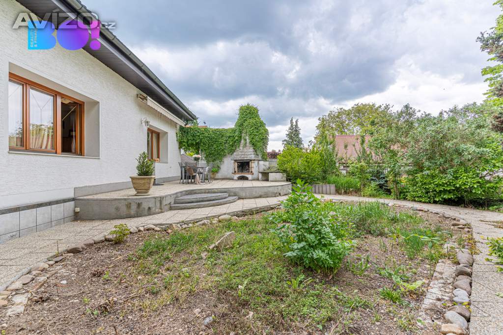 Foto inzerátu Prodej rodinného domu 5+1, Nechanice, okres Hradec Králové