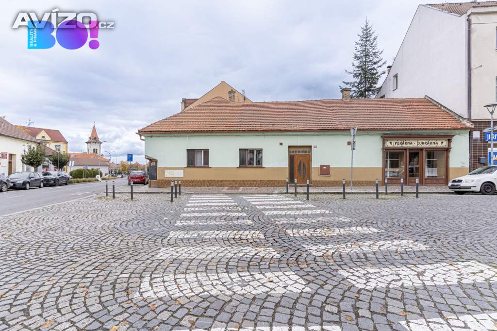 Prodej rodinného domu 3+1 a obchodního prostoru, Pečky, okr. Kolín