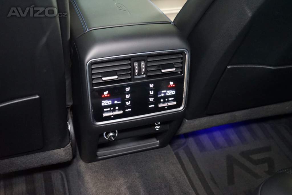 Foto inzerátu Porsche Cayenne TURBO GT*PDCC*PASM*PCCB*360*CA