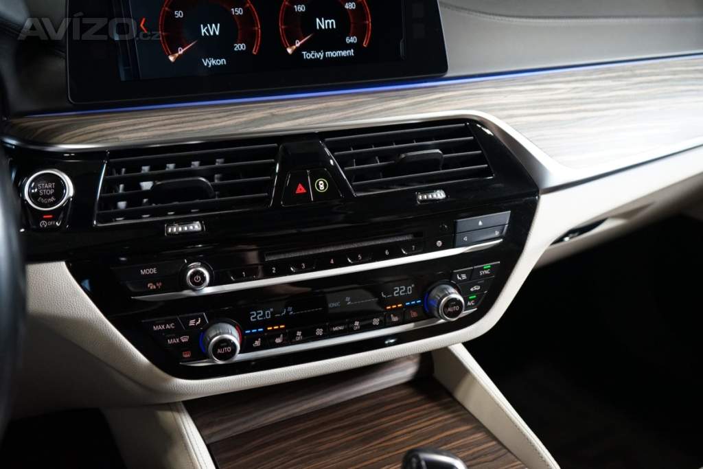 Foto inzerátu BMW 30d*xDRIVE*TOURING*360*HUD*TAŽ