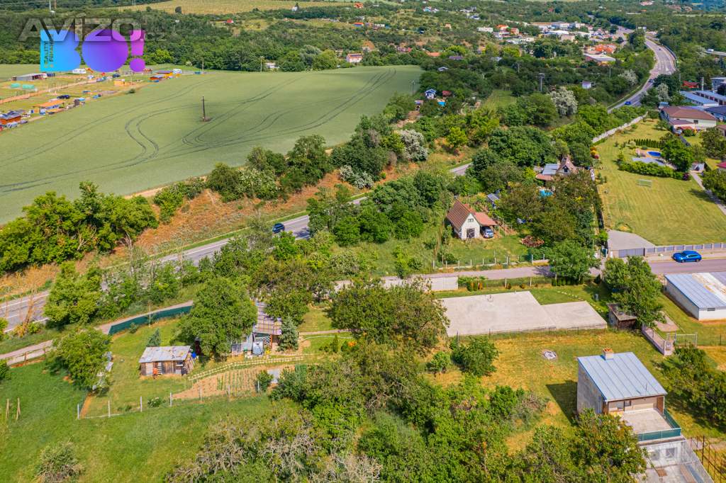 Foto inzerátu Prodej stavebního pozemku, 1021 m², Dobšice, okres Znojmo
