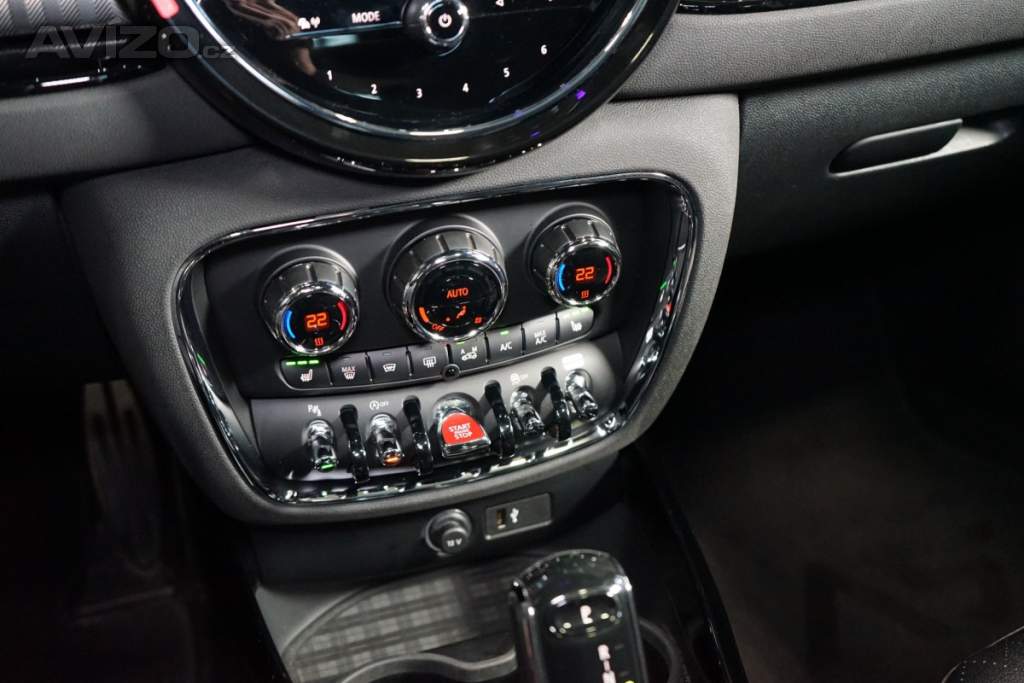 Foto inzerátu Mini Clubman JCW*2.0*PANO*H/K*CAMERA*CARPLA