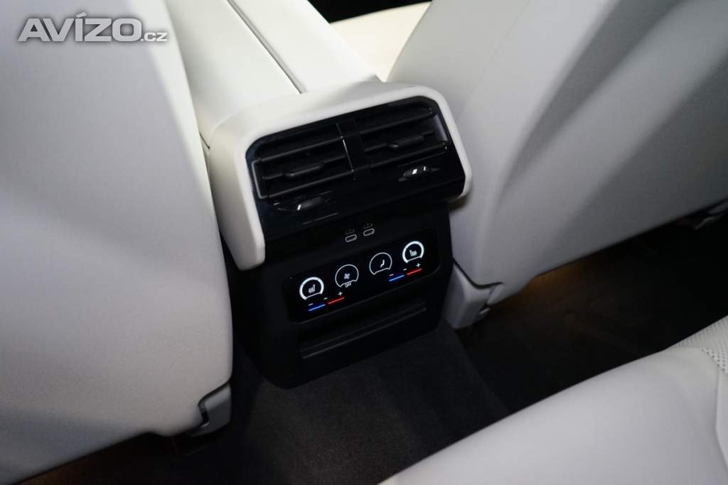 Foto inzerátu BMW 20d*xDRIVE*TAŽ*HUD*H/K*360*SER