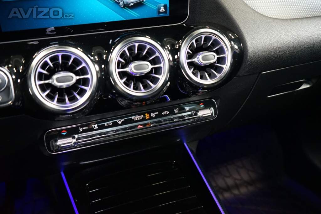 Foto inzerátu Mercedes-Benz 220*4M*PANO*NEZ.TOP*360*LED*