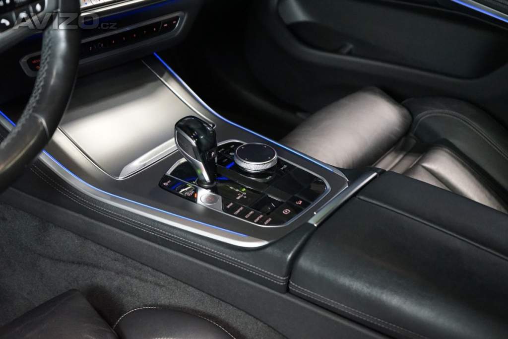 Foto inzerátu BMW X5 40i*xDRIVE*LED*CAMERA*CARPLAY*