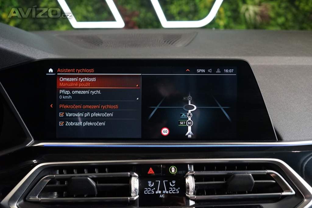 Foto inzerátu BMW X5 30d*xDRIVE*PANO*HUD*TAŽ*NEZ.TO