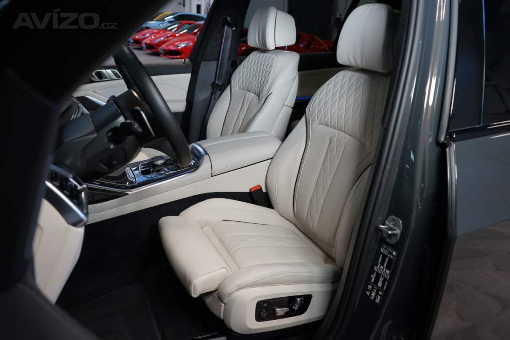 Foto inzerátu BMW X7 40d*xDRIVE*H/K*TAŽNÉ*HUD*INDIV
