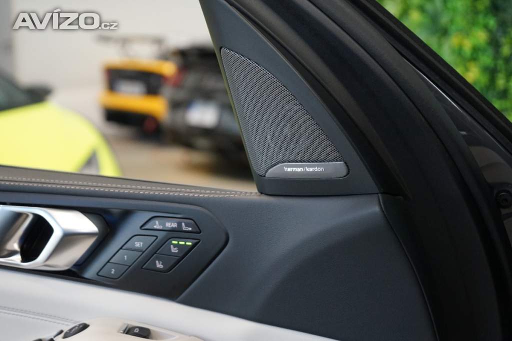 Foto inzerátu BMW X7 40d*xDRIVE*H/K*TAŽNÉ*HUD*INDIV