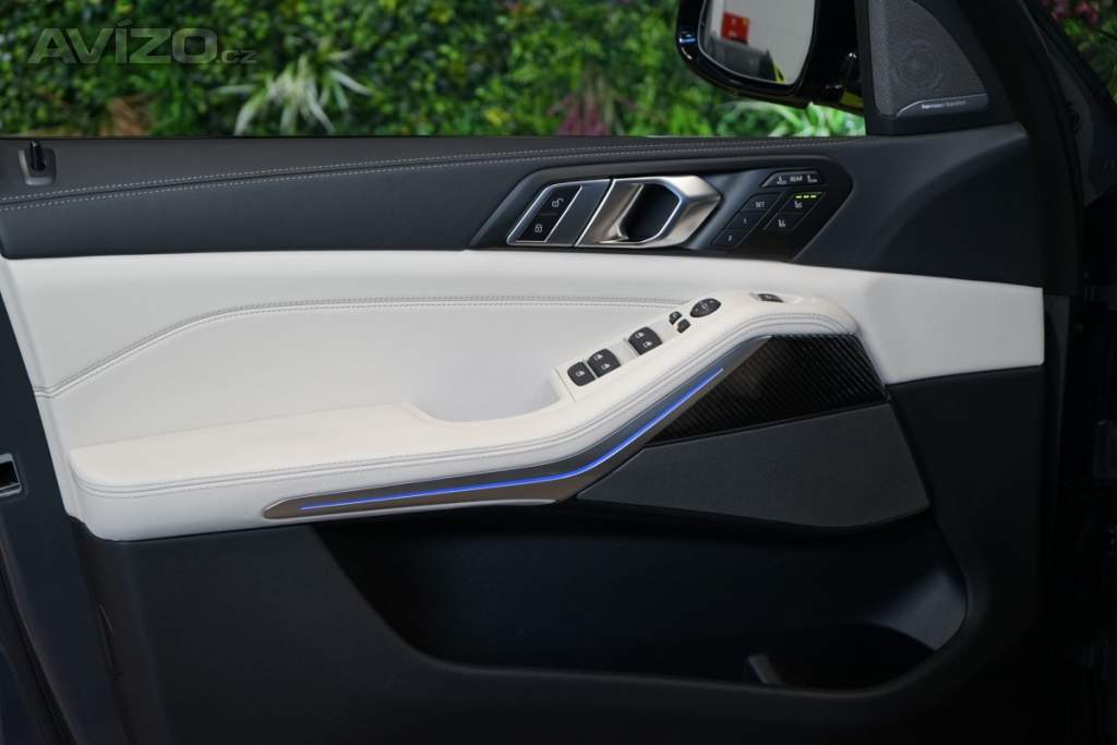 Foto inzerátu BMW X7 40d*xDRIVE*H/K*TAŽNÉ*HUD*INDIV