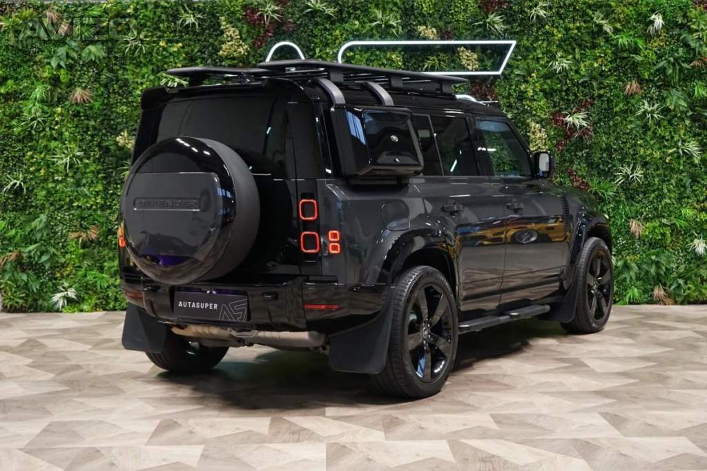 Foto inzerátu Land Rover Defender D300*110*HSE*X-DYNAMIC*