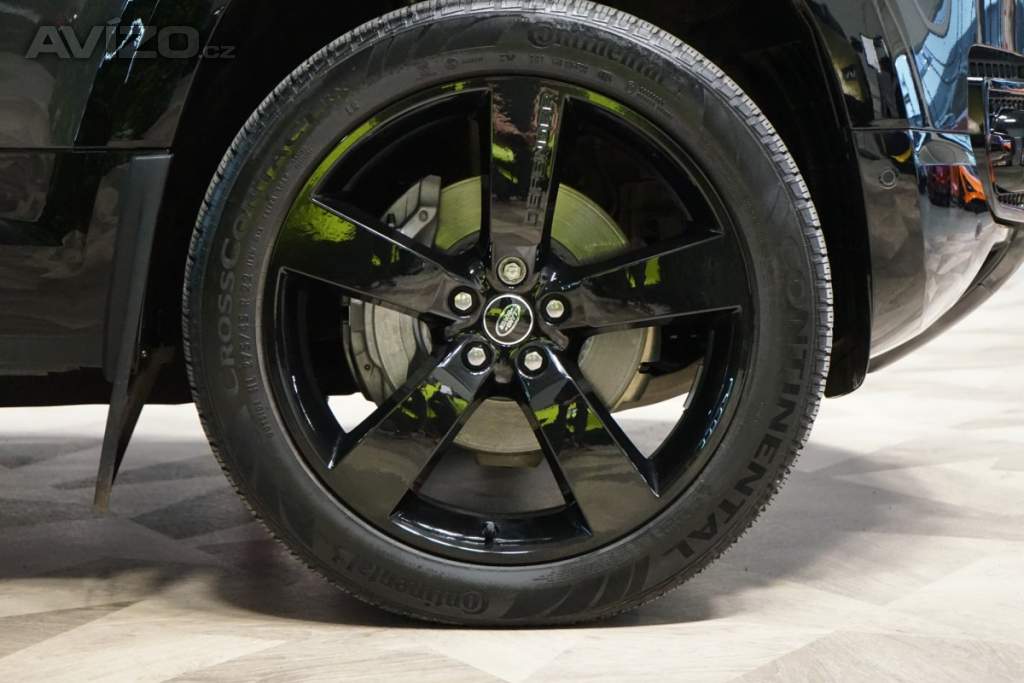 Foto inzerátu Land Rover Defender D300*110*HSE*X-DYNAMIC*