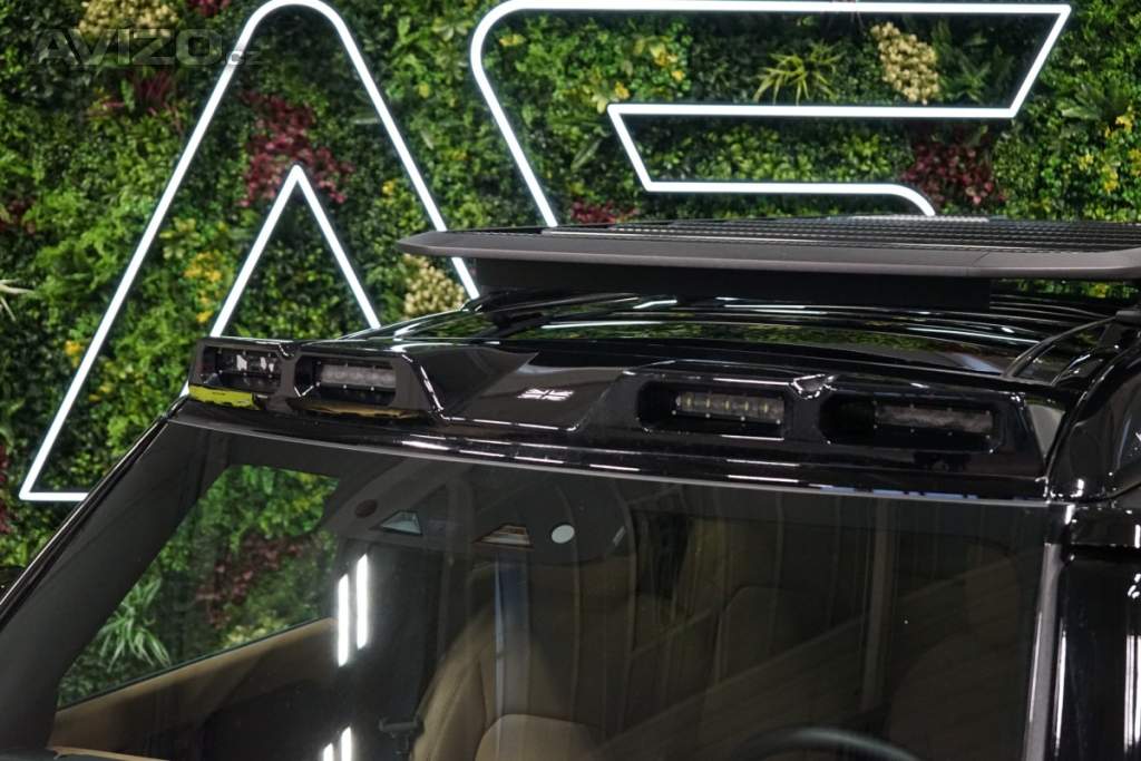 Foto inzerátu Land Rover Defender D300*110*HSE*X-DYNAMIC*