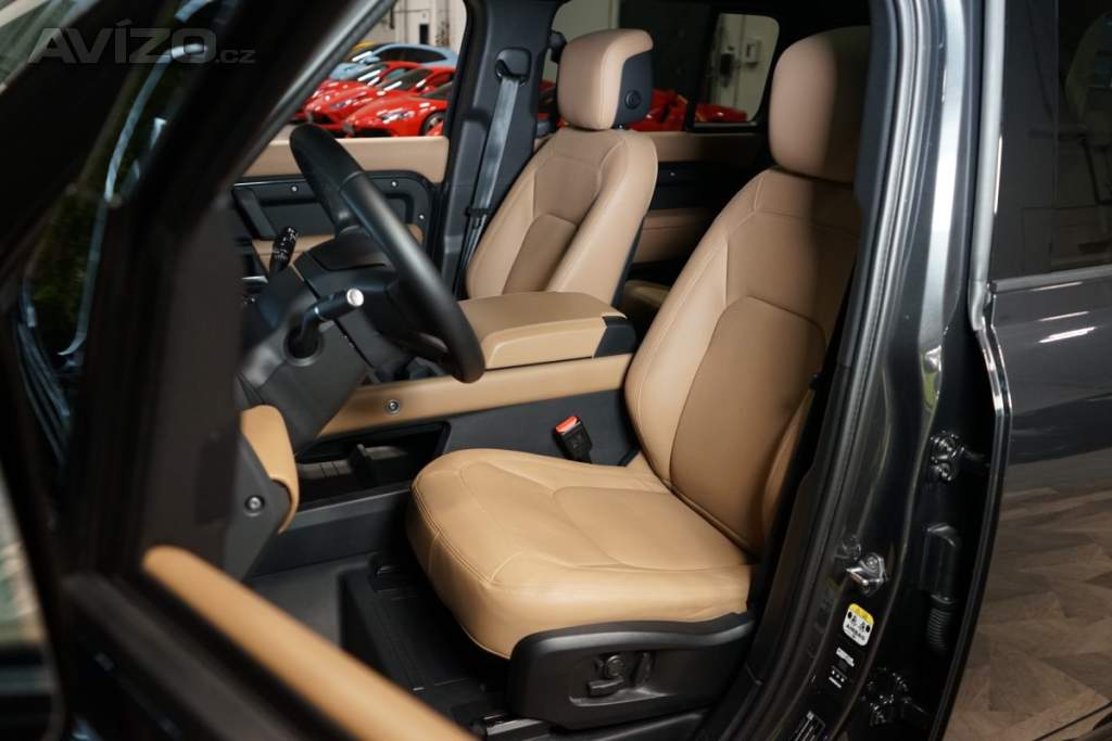 Foto inzerátu Land Rover Defender D300*110*HSE*X-DYNAMIC*