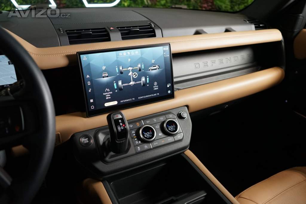 Foto inzerátu Land Rover Defender D300*110*HSE*X-DYNAMIC*