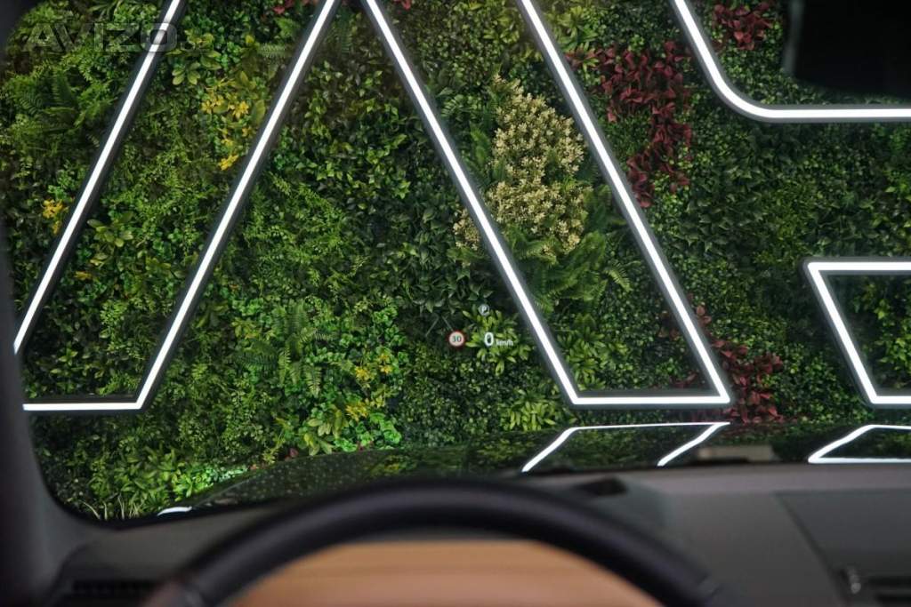 Foto inzerátu Land Rover Defender D300*110*HSE*X-DYNAMIC*