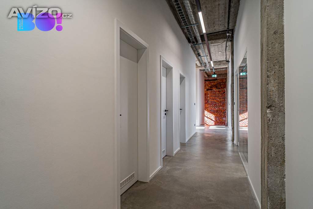 Foto inzerátu Pronájem kancelářského prostoru 27,4 m², Tovární, Český Těšín