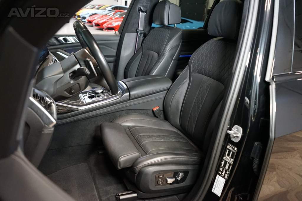 Foto inzerátu BMW X7 40i*xDRIVE*PANO*SERVICE*HUD*36