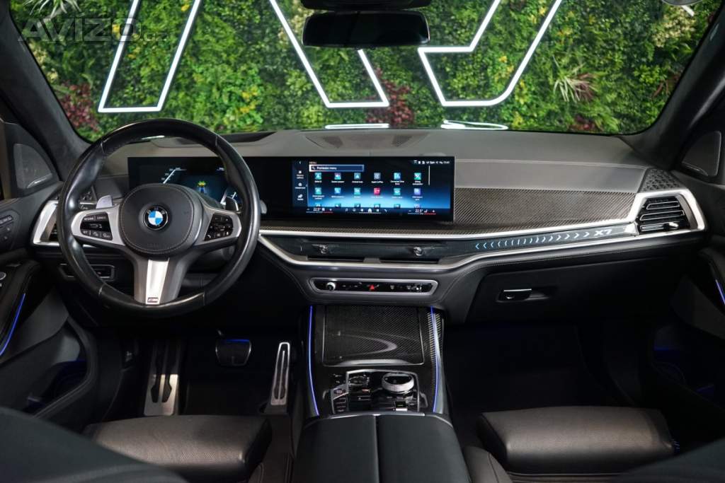 Foto inzerátu BMW X7 40i*xDRIVE*PANO*SERVICE*HUD*36