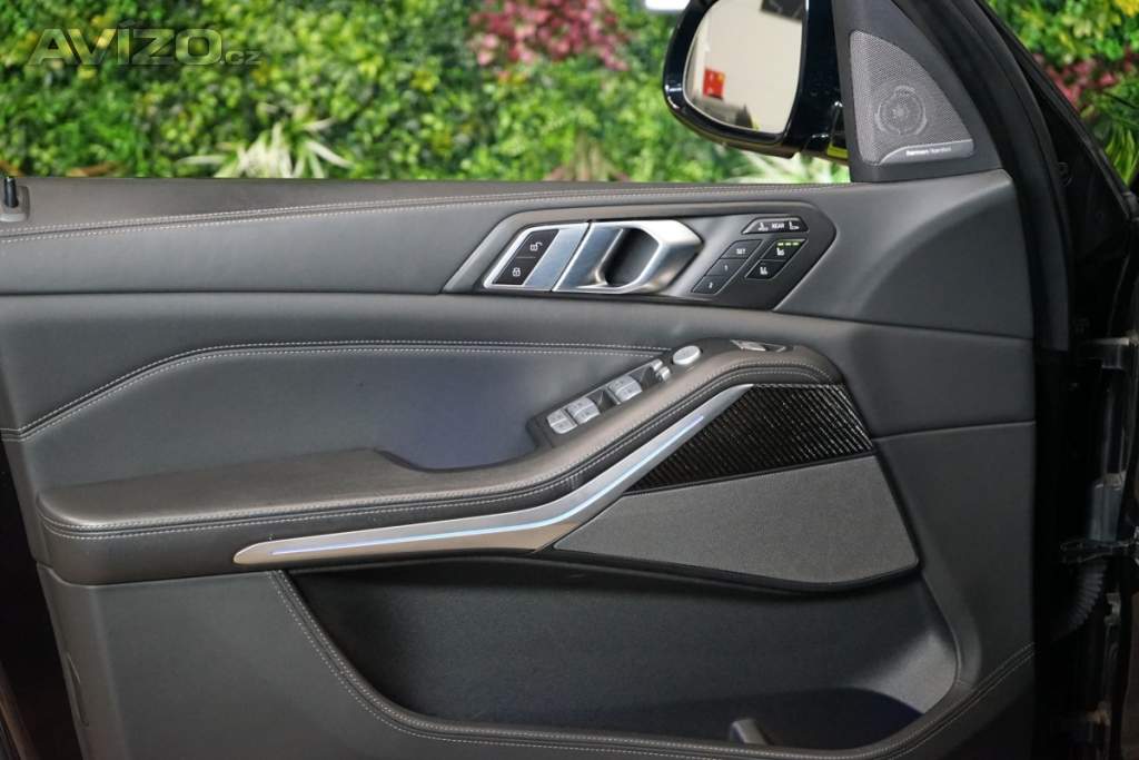 Foto inzerátu BMW X7 40i*xDRIVE*PANO*SERVICE*HUD*36