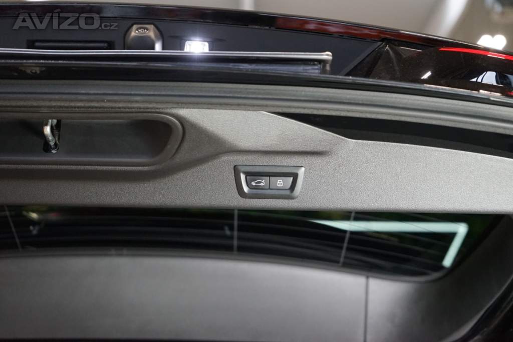 Foto inzerátu BMW X7 40i*xDRIVE*PANO*SERVICE*HUD*36