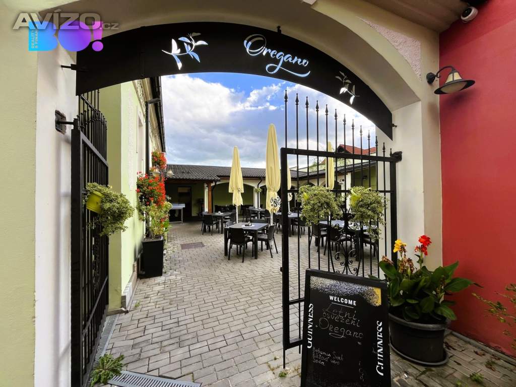 Foto inzerátu Prodej penzionu s restaurací a bytem, Třeboň
