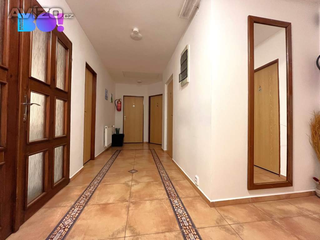 Foto inzerátu Prodej penzionu s restaurací a bytem, Třeboň