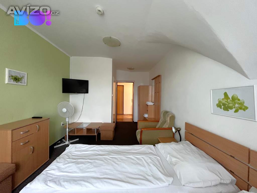 Foto inzerátu Prodej penzionu s restaurací a bytem, Třeboň