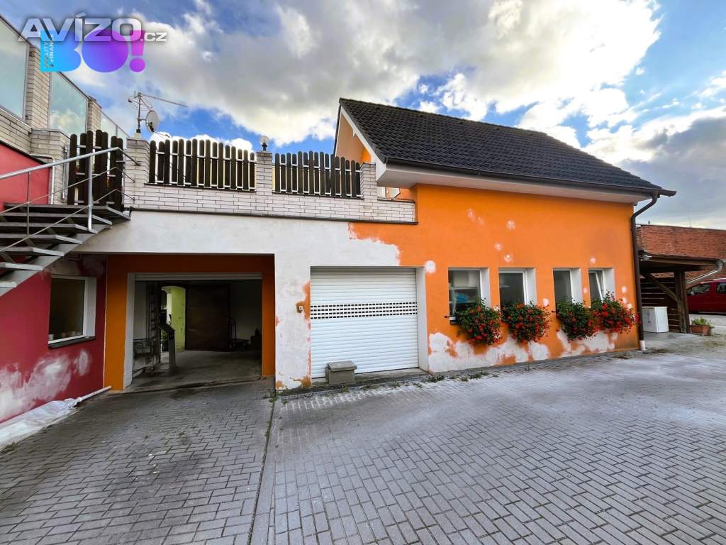 Foto inzerátu Prodej penzionu s restaurací a bytem, Třeboň