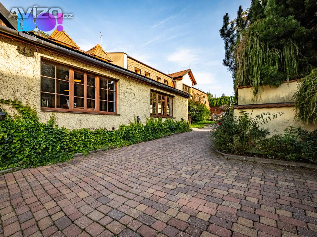 Foto inzerátu Prodej restaurace s penzionem, Skuteč