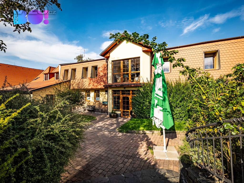 Foto inzerátu Prodej restaurace s penzionem, Skuteč