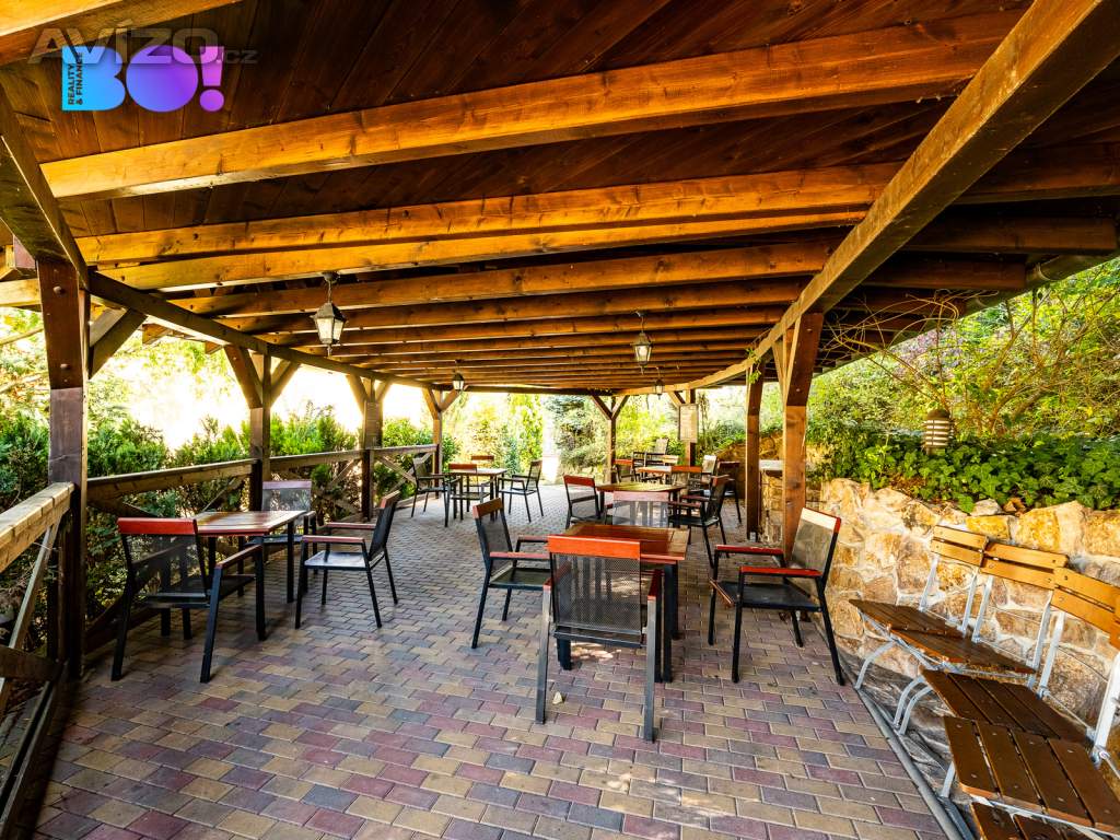 Foto inzerátu Prodej restaurace s bowlingem, Louny