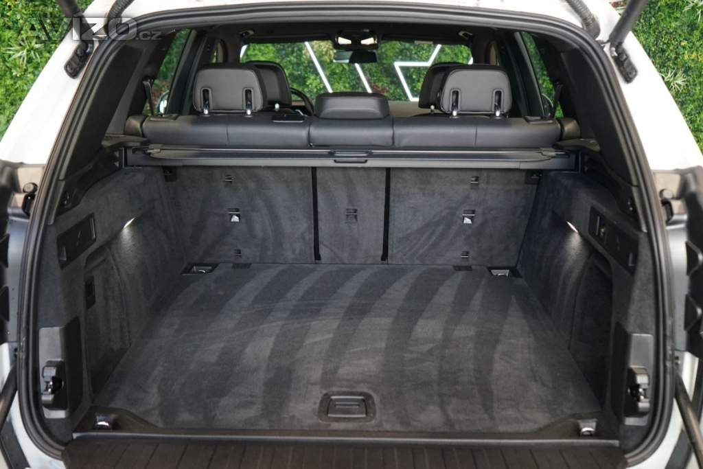 Foto inzerátu BMW X5 40i*xDRIVE*TAŽ*H/K*HUD*