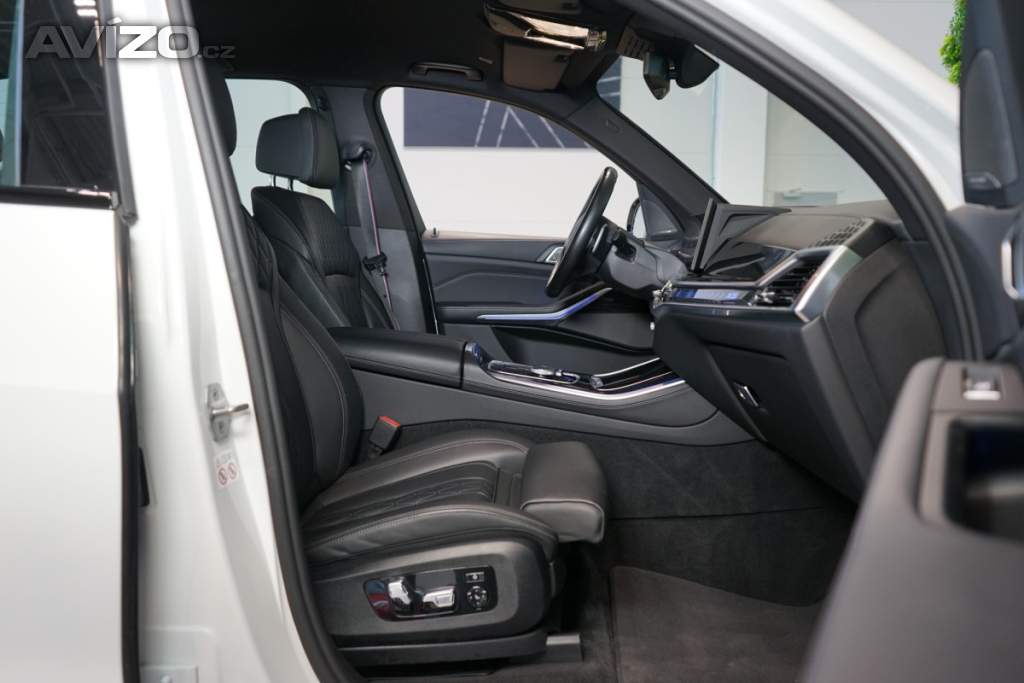 Foto inzerátu BMW X5 40i*xDRIVE*TAŽ*H/K*HUD*