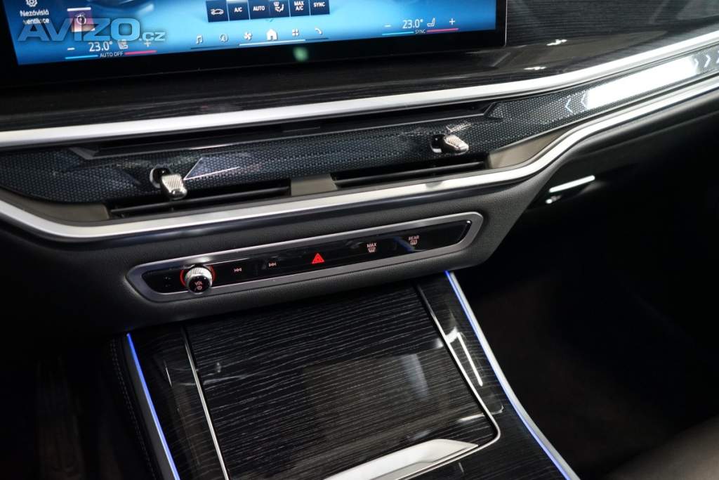 Foto inzerátu BMW X5 40i*xDRIVE*TAŽ*H/K*HUD*