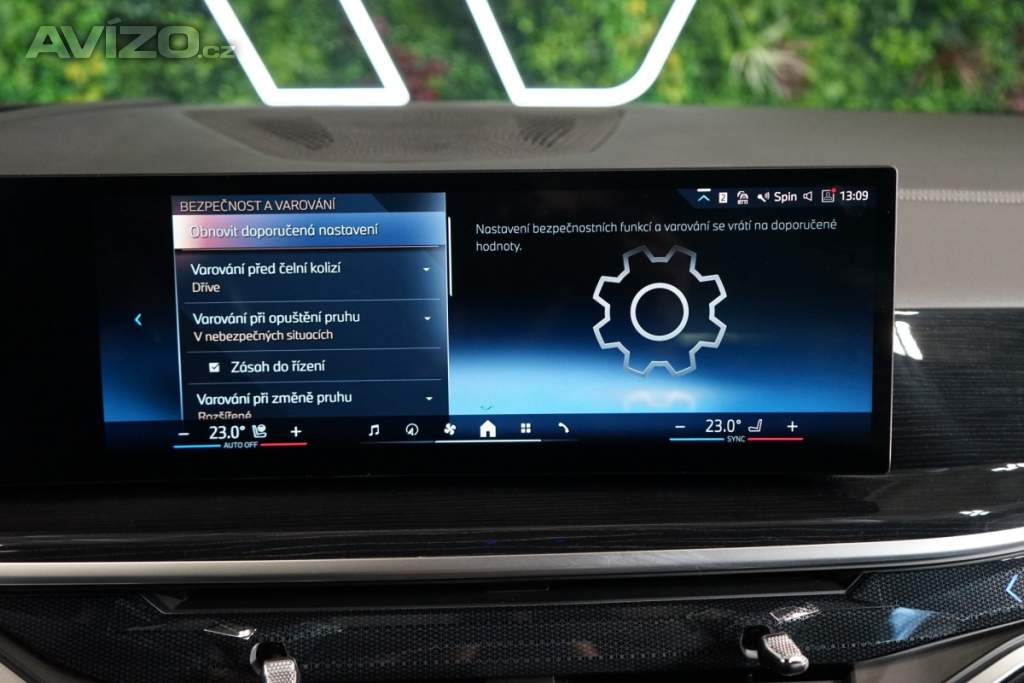 Foto inzerátu BMW X5 40i*xDRIVE*TAŽ*H/K*HUD*