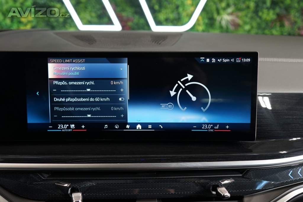 Foto inzerátu BMW X5 40i*xDRIVE*TAŽ*H/K*HUD*