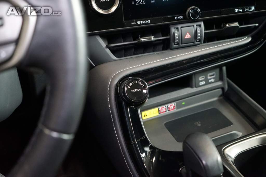 Foto inzerátu Lexus NX 350h COMFORT TOP*FWD*LED*ZÁRUKA*DRC