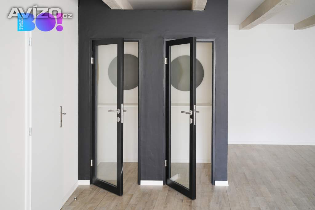 Foto inzerátu Pronájem kanceláře 260 m² – ul. Zubatého Praha 5