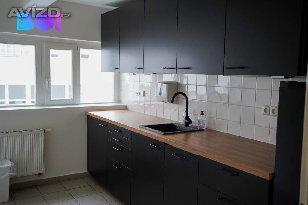 Foto inzerátu Pronájem kanceláře 260 m² – ul. Zubatého Praha 5