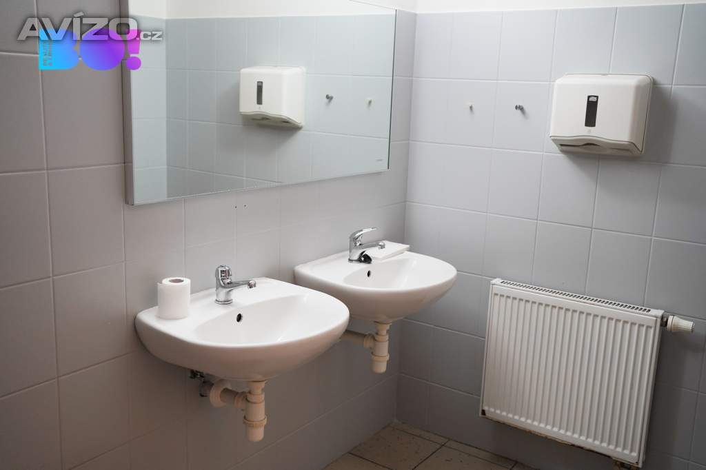 Foto inzerátu Pronájem kanceláře 260 m² – ul. Zubatého Praha 5