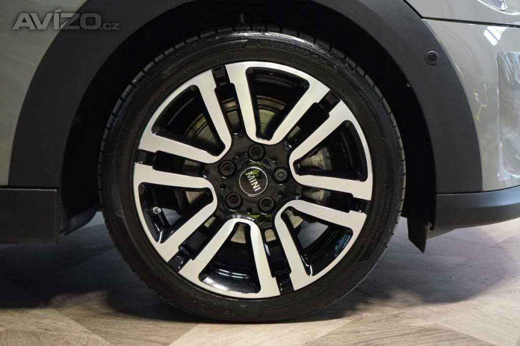 Foto inzerátu Mini Cooper 1.5*PANO*CAMERA*CARPLAY*