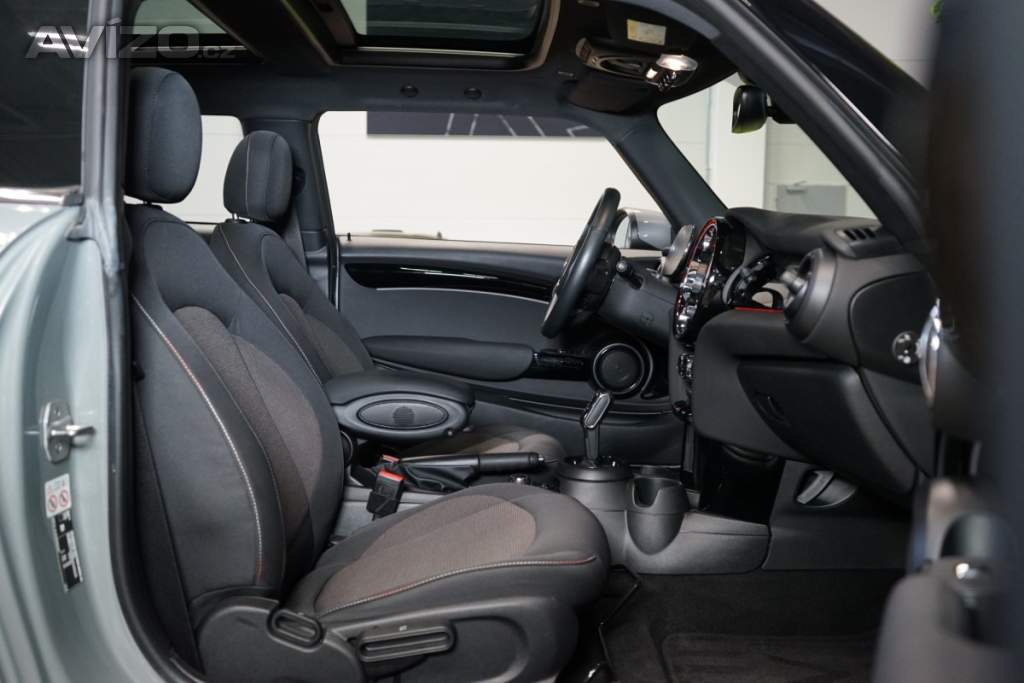 Foto inzerátu Mini Cooper 1.5*PANO*CAMERA*CARPLAY*