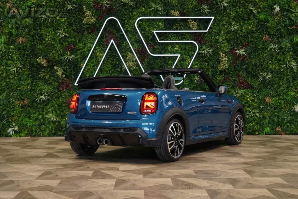 Foto inzerátu Mini Cooper JCW*CABRIO*170kW*CAMERA*CARPLA