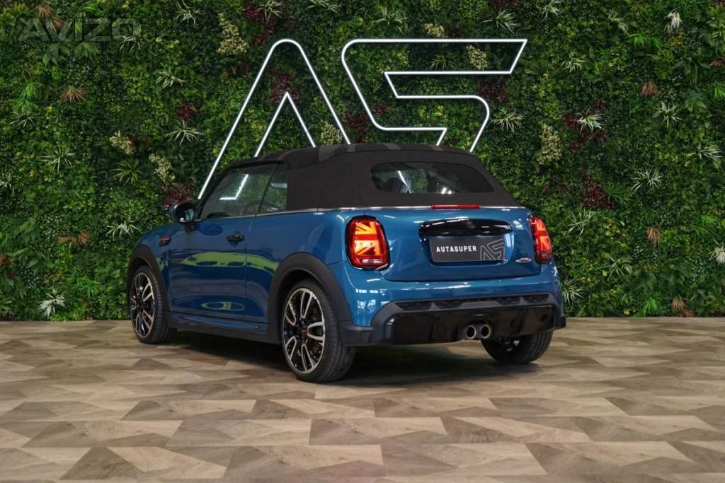 Foto inzerátu Mini Cooper JCW*CABRIO*170kW*CAMERA*CARPLA