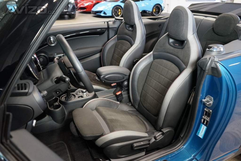 Foto inzerátu Mini Cooper JCW*CABRIO*170kW*CAMERA*CARPLA