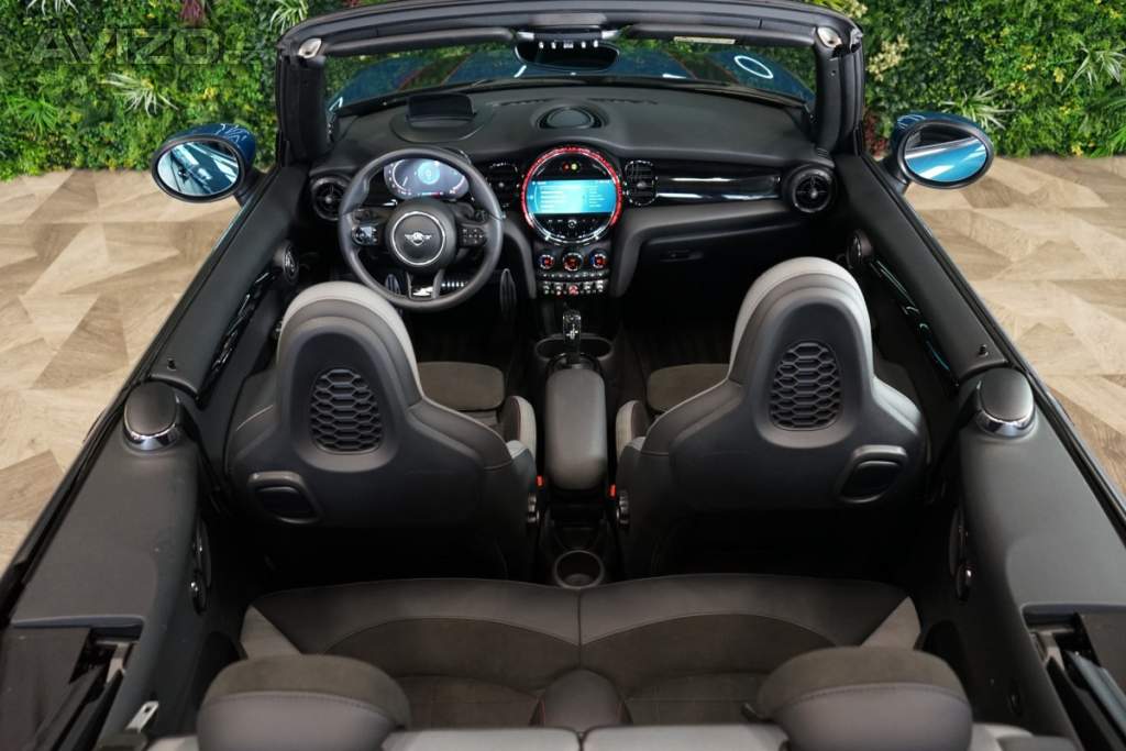 Foto inzerátu Mini Cooper JCW*CABRIO*170kW*CAMERA*CARPLA